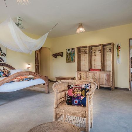 Lake Natron Maasai Giraffe Eco Lodge And Camping Mtowabaga Exteriér fotografie