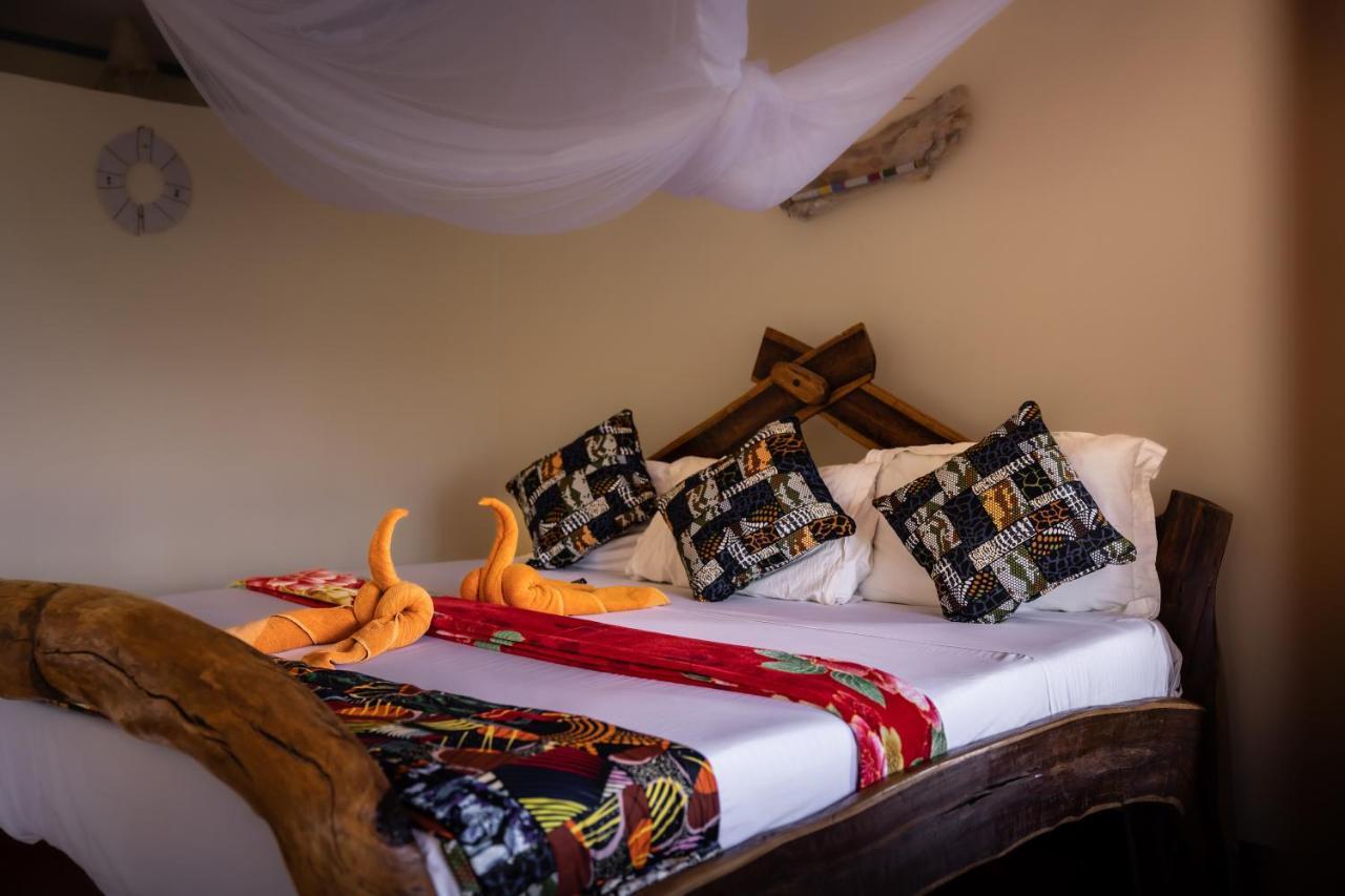 Lake Natron Maasai Giraffe Eco Lodge And Camping Mtowabaga Exteriér fotografie