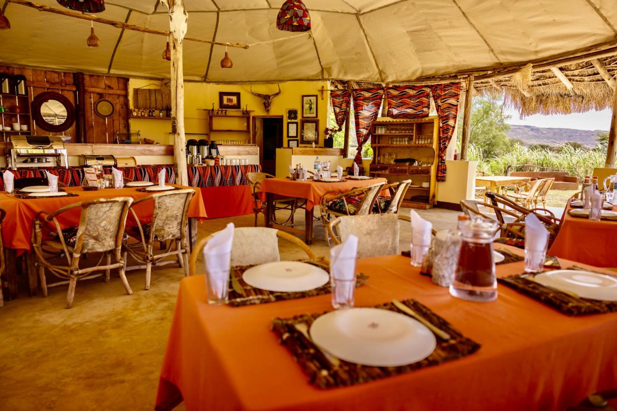 Lake Natron Maasai Giraffe Eco Lodge And Camping Mtowabaga Exteriér fotografie