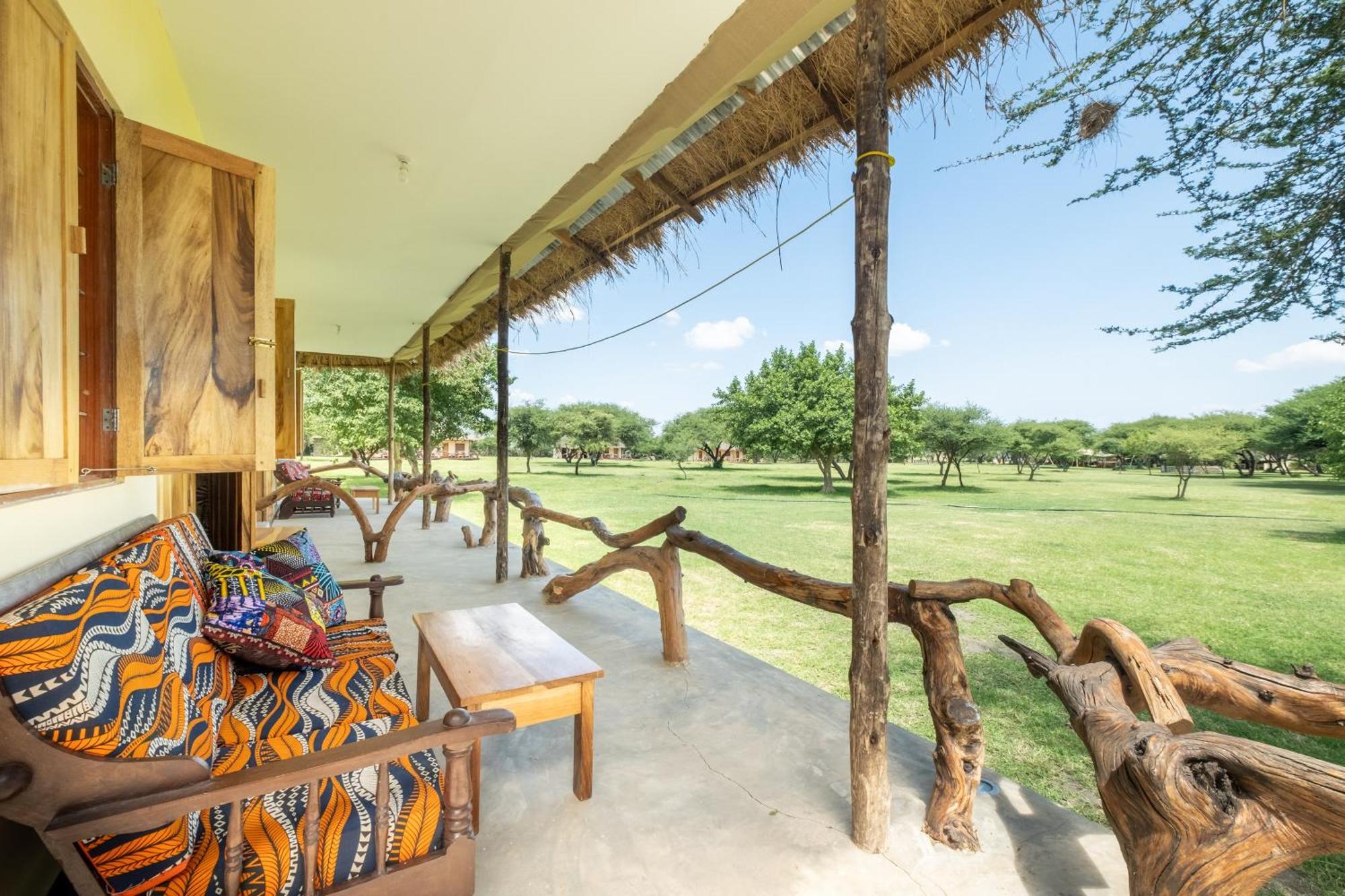 Lake Natron Maasai Giraffe Eco Lodge And Camping Mtowabaga Exteriér fotografie