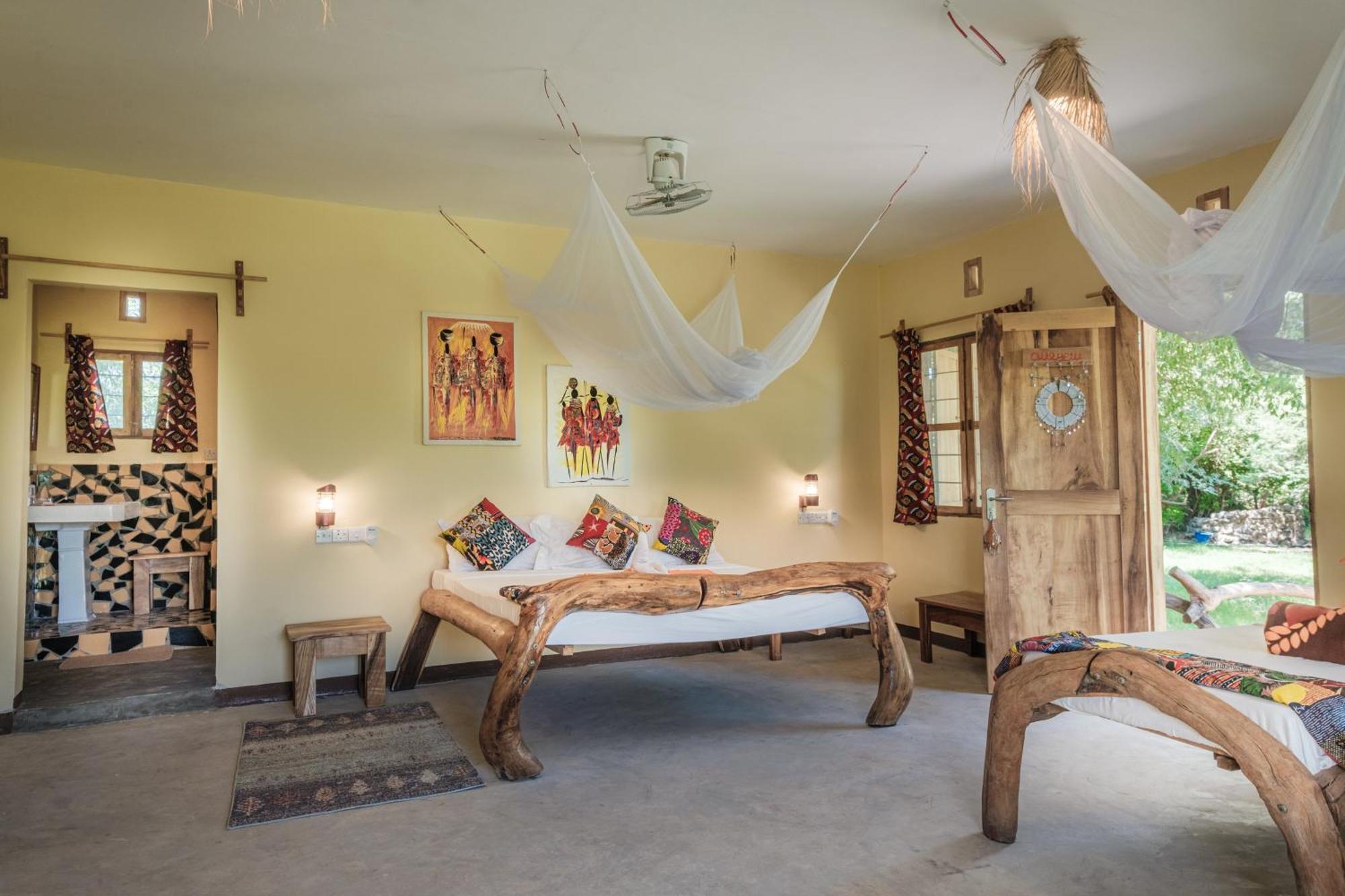 Lake Natron Maasai Giraffe Eco Lodge And Camping Mtowabaga Exteriér fotografie