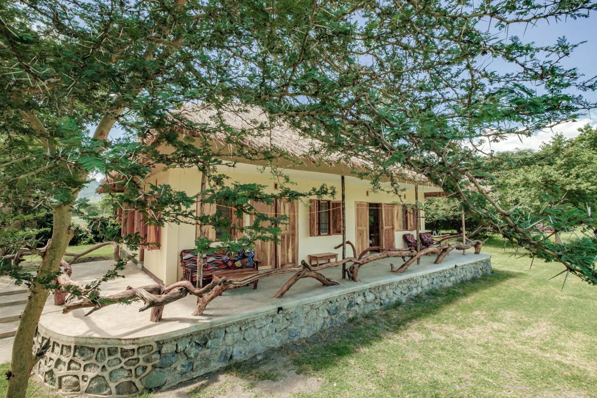 Lake Natron Maasai Giraffe Eco Lodge And Camping Mtowabaga Exteriér fotografie